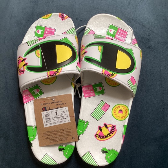 Champion White Slides - Picture 1 of 5